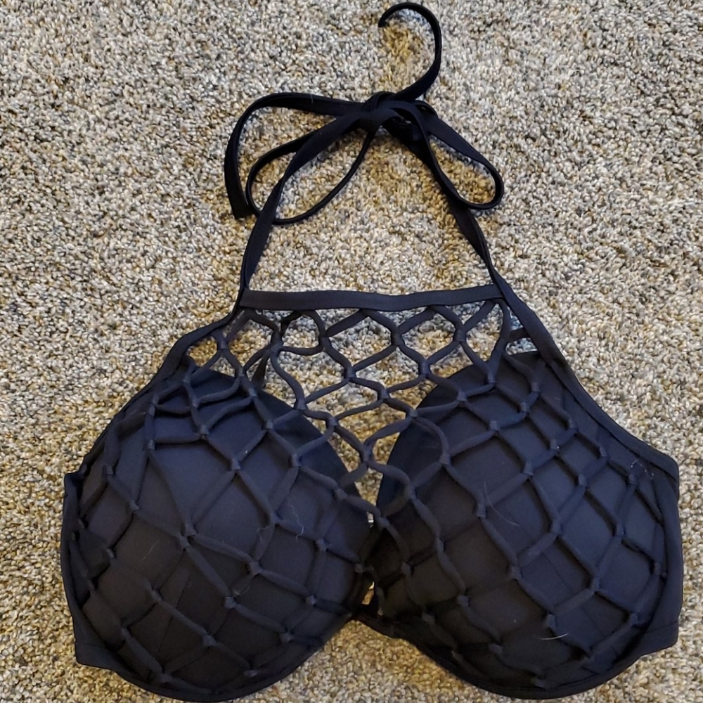 Black bikini top